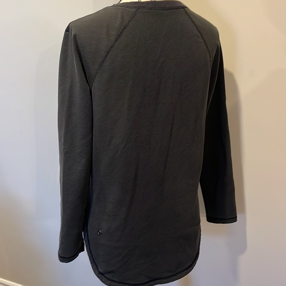 LULULEMON V NECK SWEATSHIRT - Picture 6 of 6